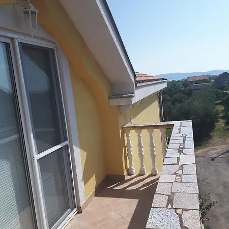 Διαμέρισμα Marina *